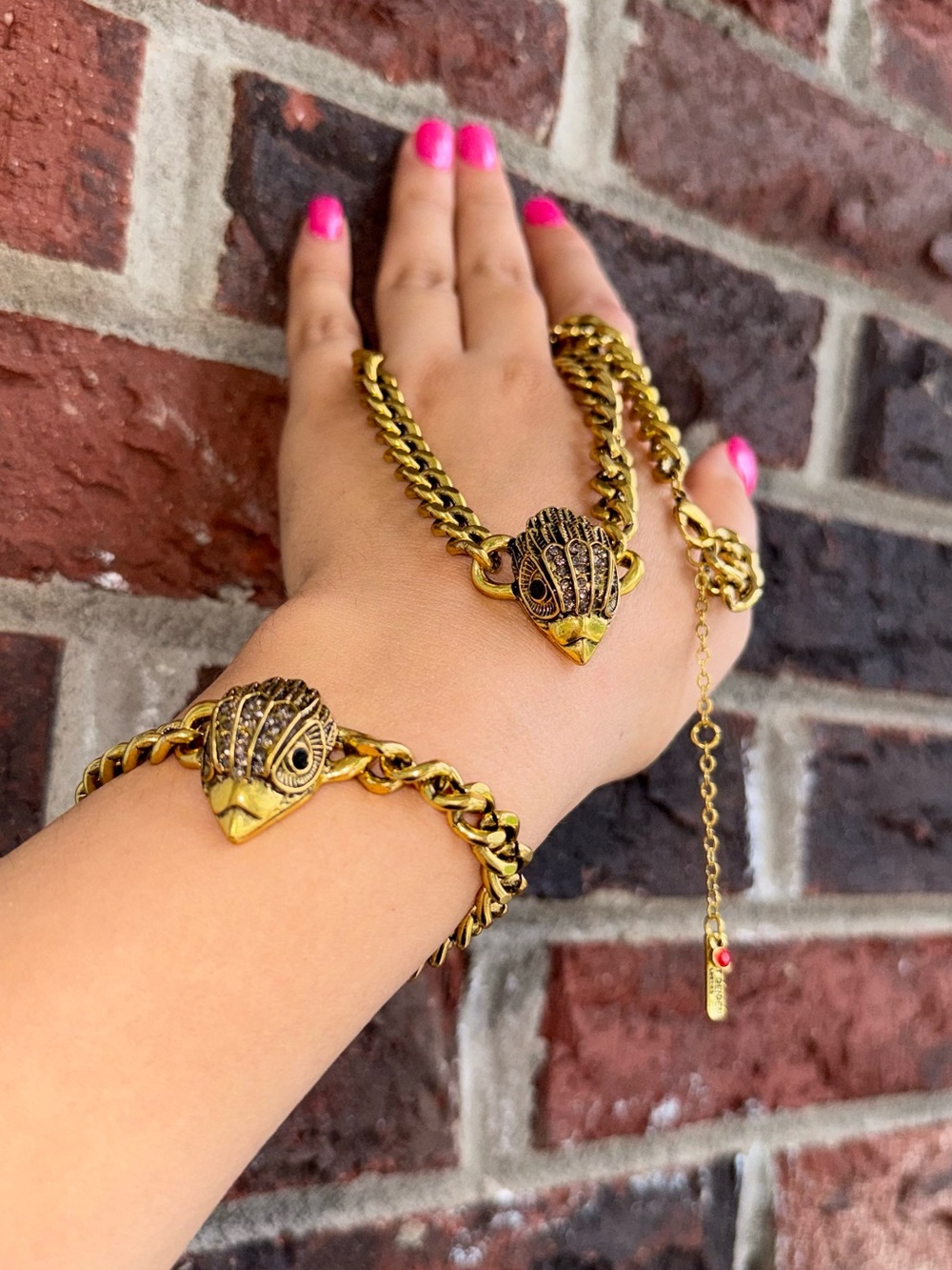 Antique gold eagle head necklace & bracelet set - Picture 13 of 17